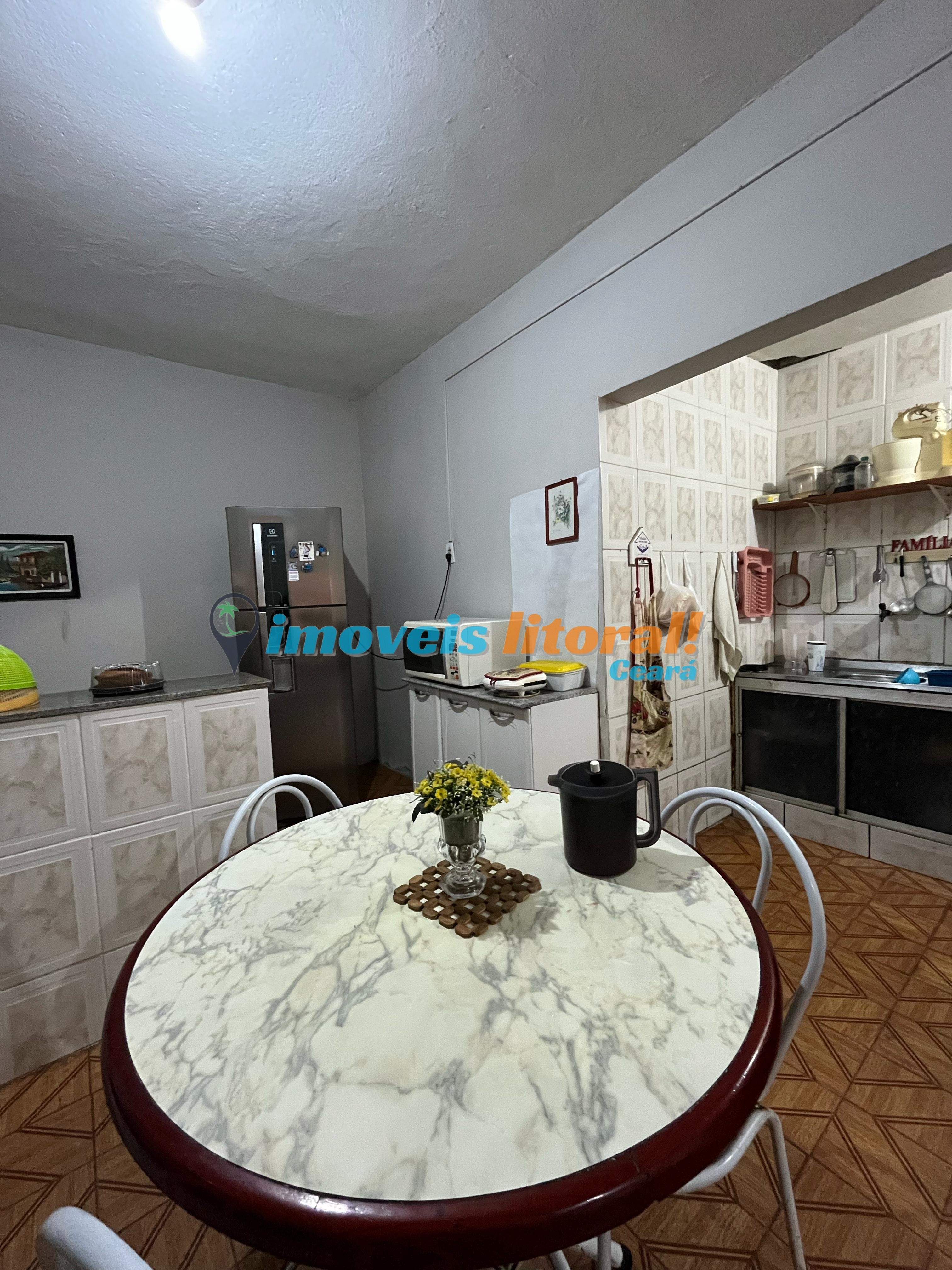 CASA NO CENTRO DA CAUCAIA