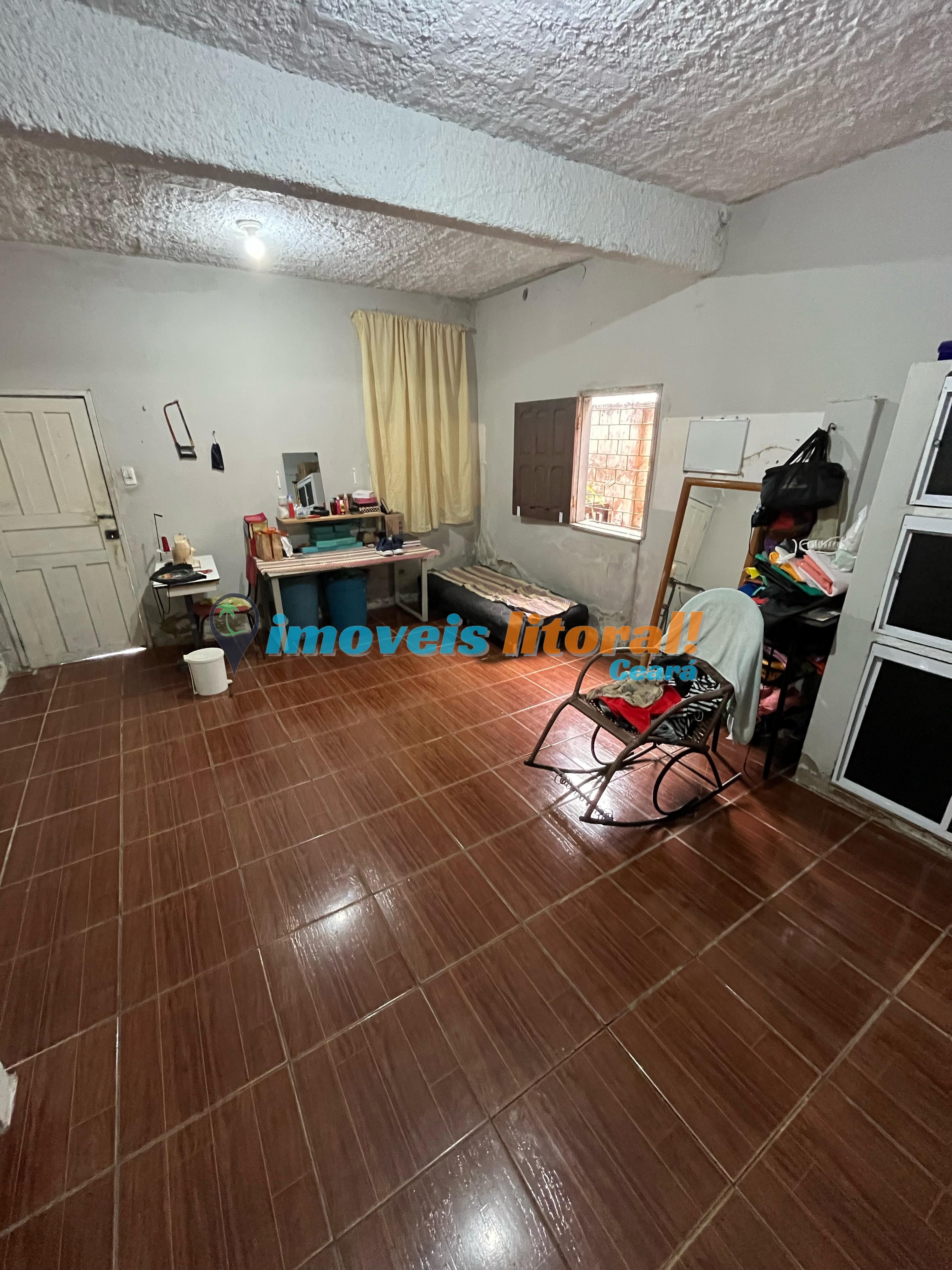 CASA NO CENTRO DA CAUCAIA