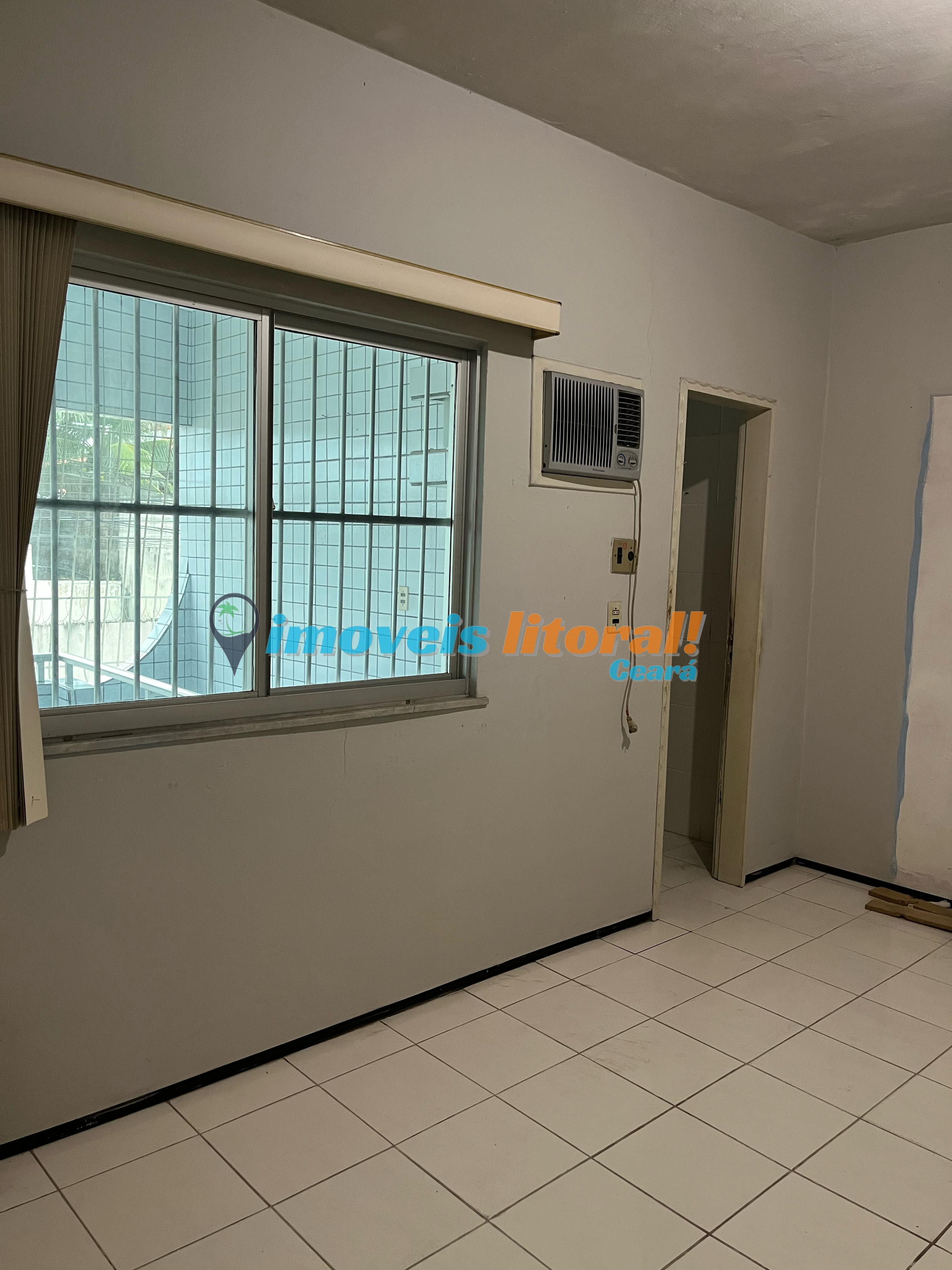 CASA NO CENTRO DA CAUCAIA