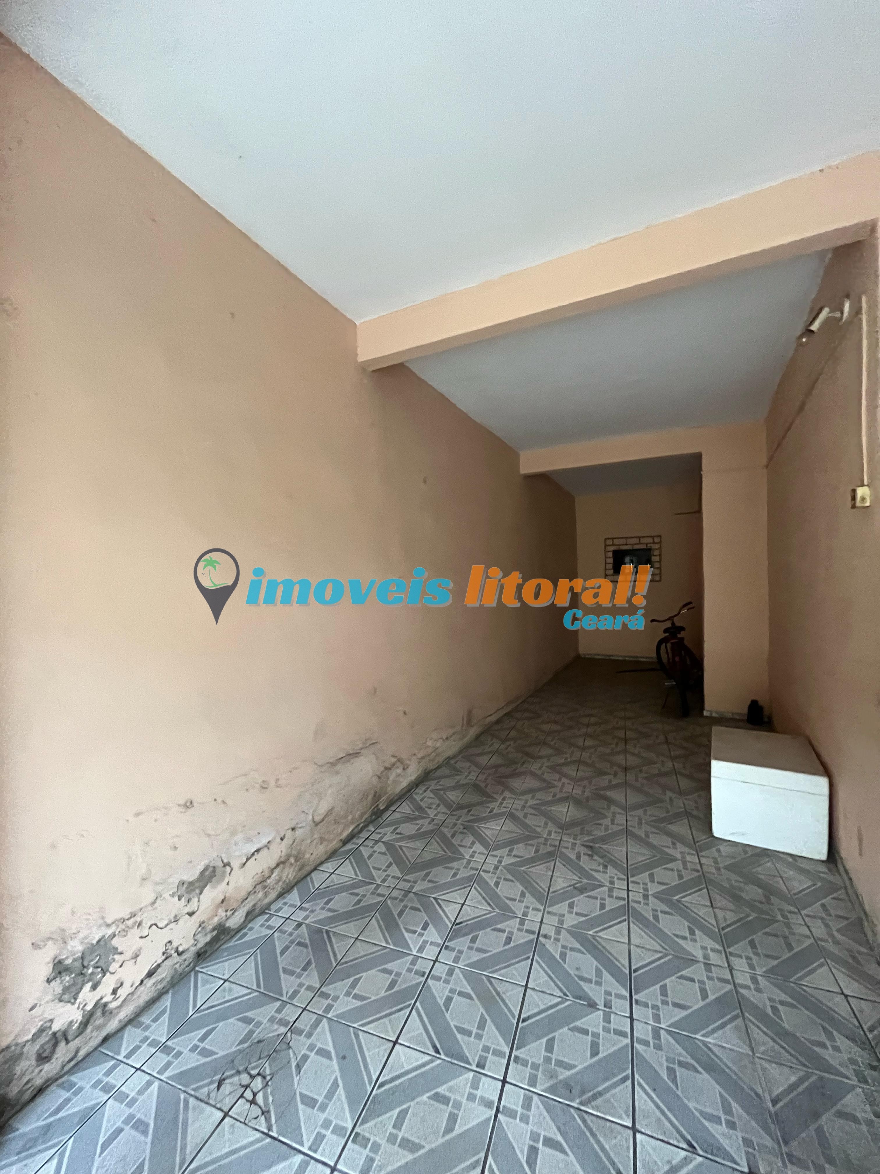 CASA NO CENTRO DA CAUCAIA