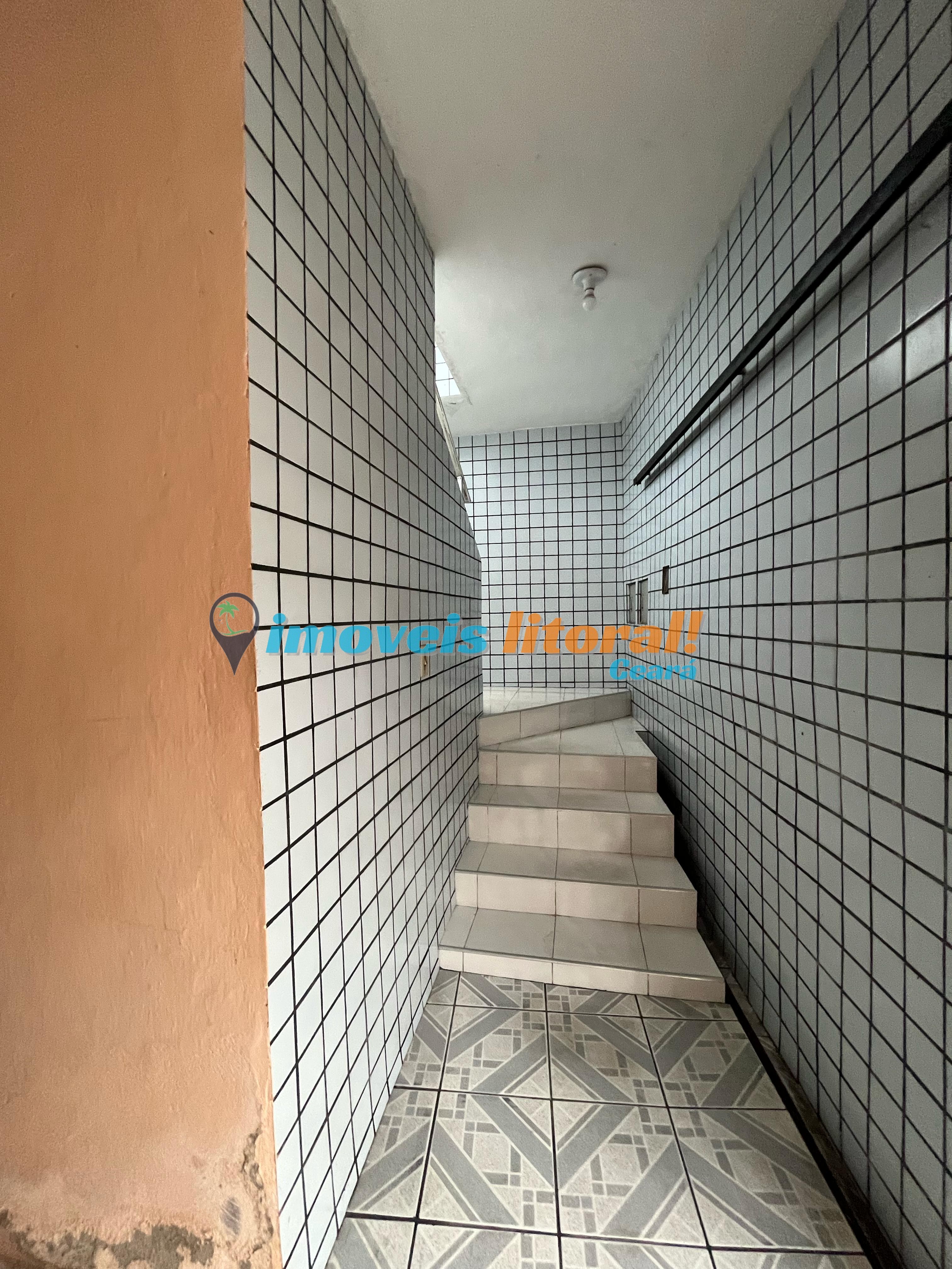 CASA NO CENTRO DA CAUCAIA