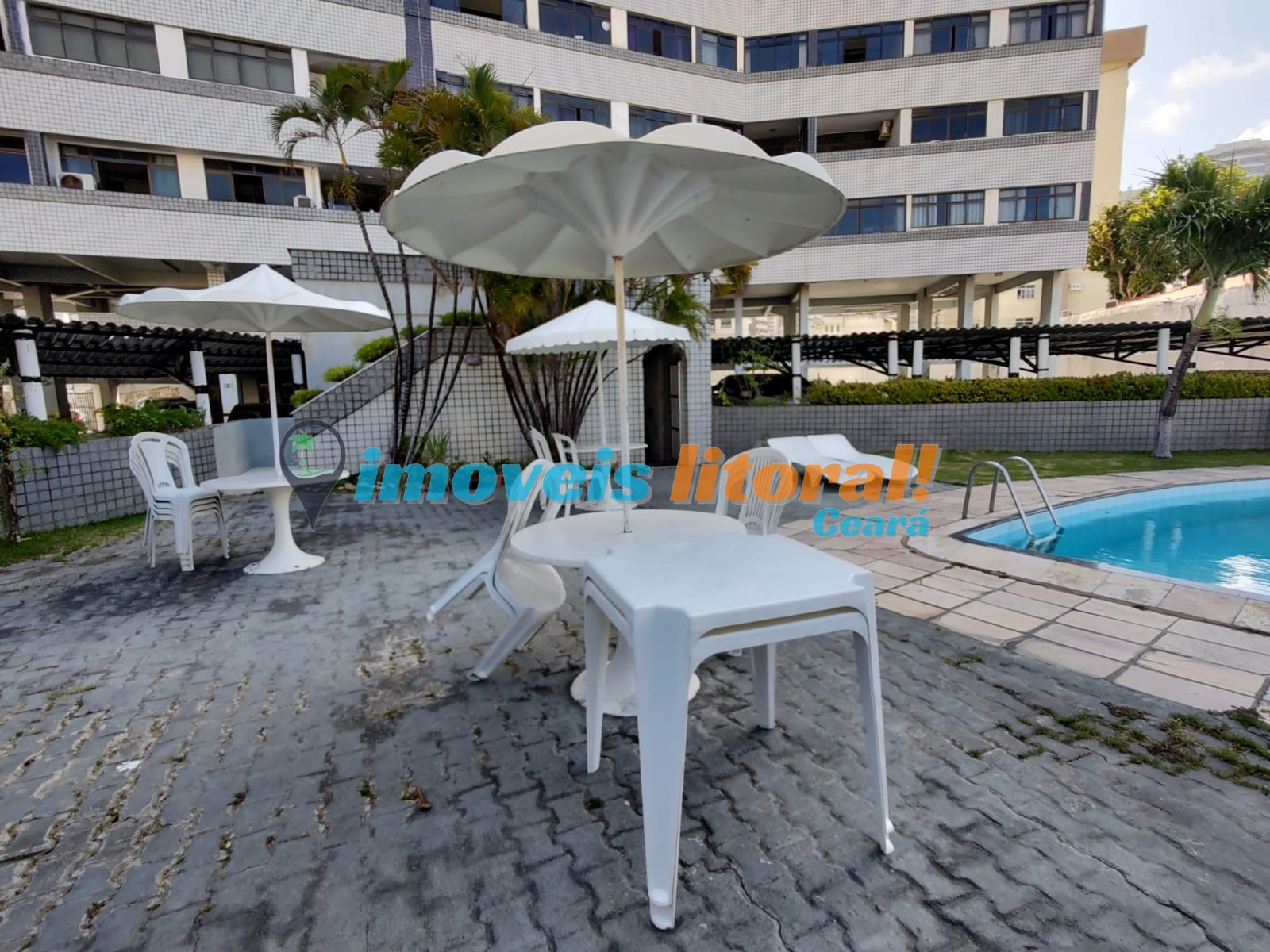 APARTAMENTO NA VARJOTA