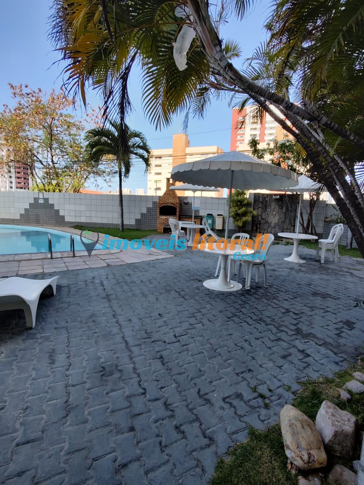 APARTAMENTO NA VARJOTA