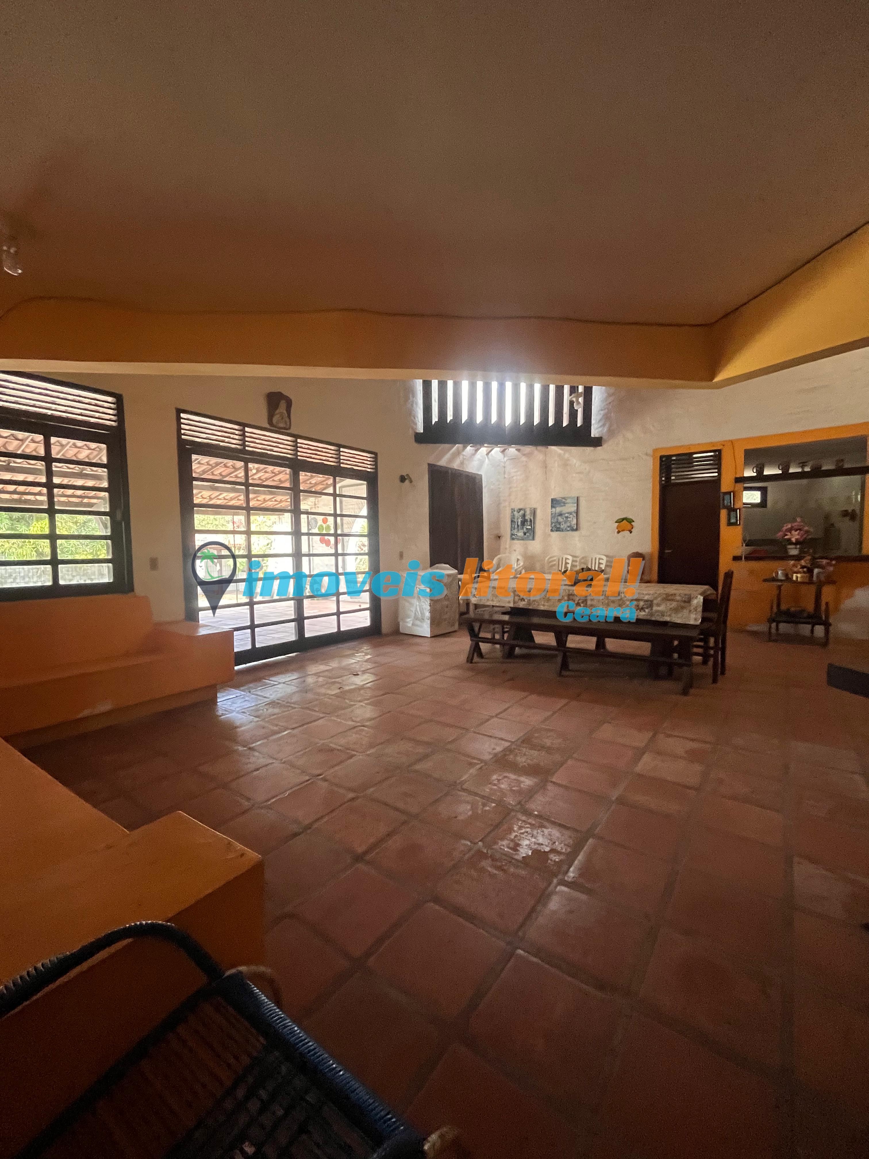 SÍTIO PRAIA PACHECO 7000m2